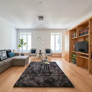 https://casa-portuguesa-carmo.hotels-lisbon-portugal.com